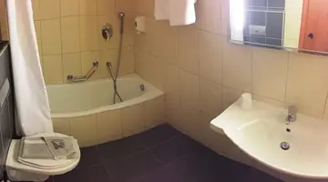Caravel Apartment Hotel