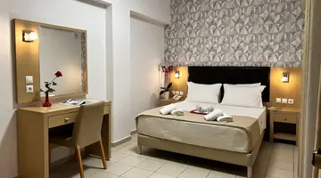 Caravel Apartment Hotel