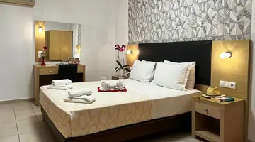 Caravel Apartment Hotel