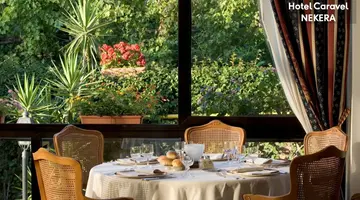 CARAVEL HOTEL