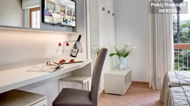 CARAVEL HOTEL