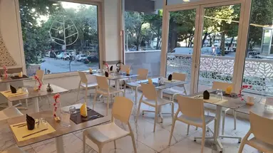 CARAVEL z noclegami tranzytowymi