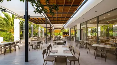 Caravia Beach Hotel