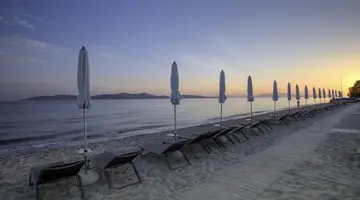 Caravia Beach
