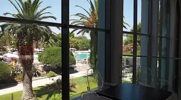 Caravia Beach