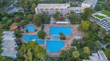 Caravia Beach