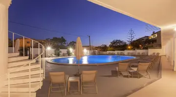 Carcavelos Beach Hotel (ex-Praia Mar)