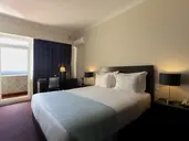 Carcavelos Beach Hotel (ex-Praia Mar)