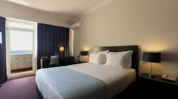 Carcavelos Beach Hotel (ex-Praia Mar)
