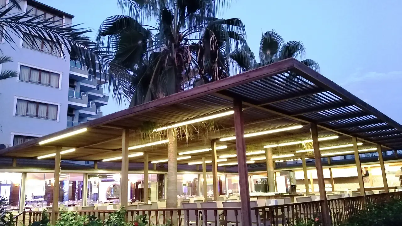 CARETTA BEACH HOTEL