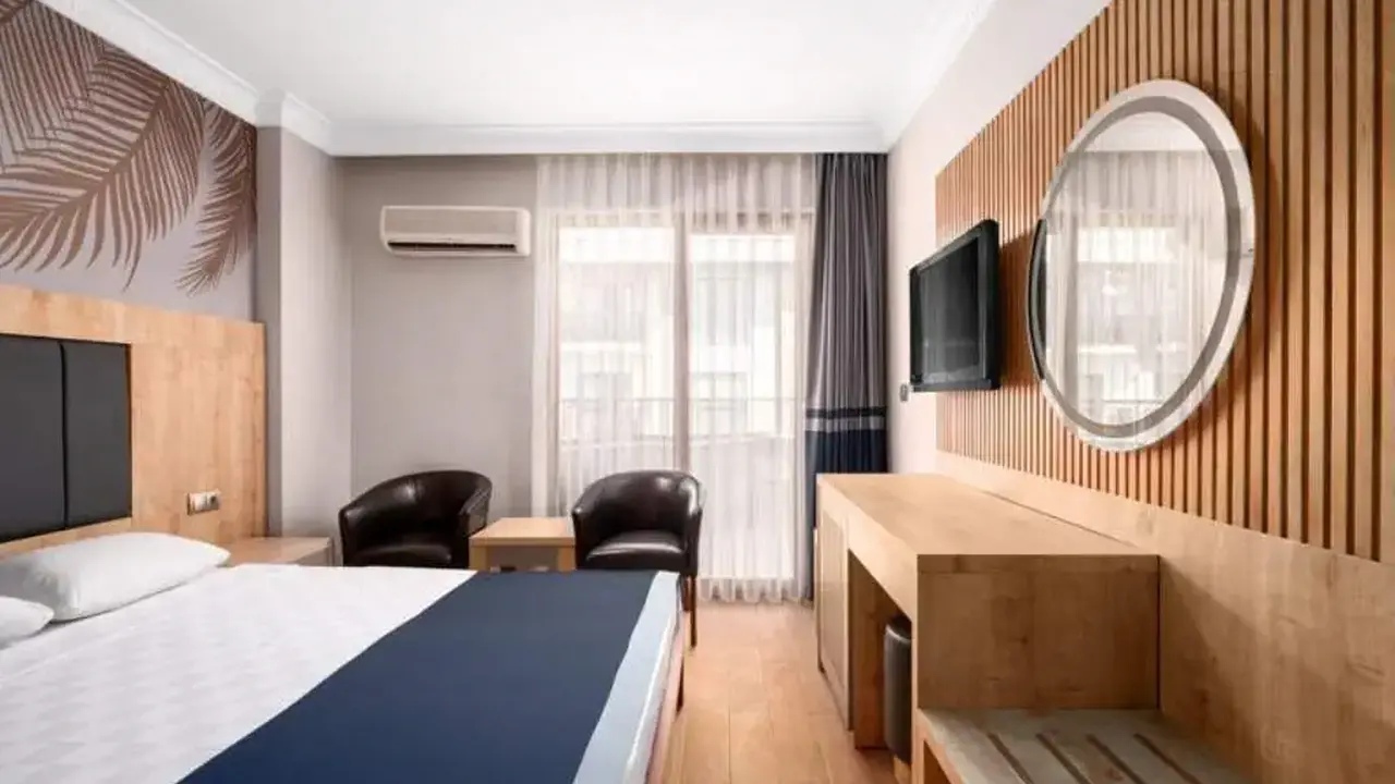 CARETTA BEACH HOTEL
