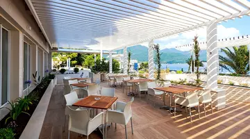 Carine Hotel Delfin