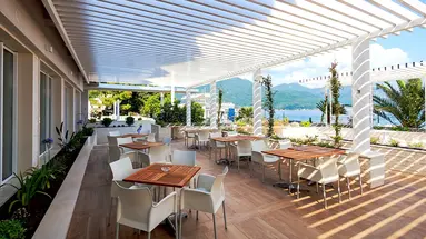 Carine Hotel Delfin