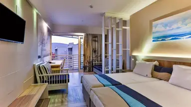 Carine Hotel Delfin