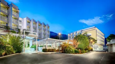 Carine Hotel Delfin
