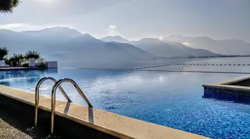 Carine Hotel Delfin
