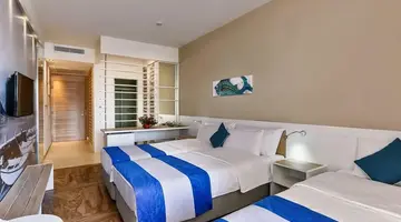 Carine Hotel Delfin