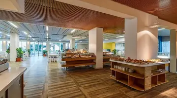 Carine Hotel Delfin