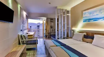 Carine Hotel Delfin