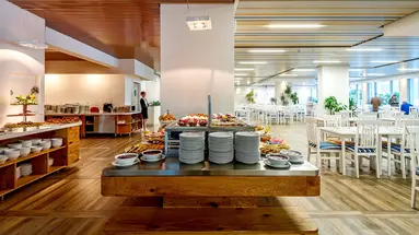 Carine Hotel Delfin