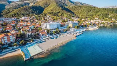 Carine Hotel Delfin