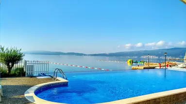 Carine Hotel Delfin