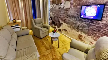 Carine Hotel Delfin