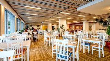 Carine Hotel Delfin