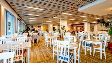 Carine Hotel Delfin