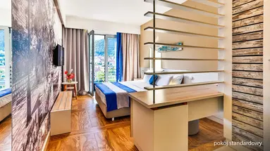 Carine Hotel Delfin