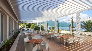 Carine Hotel Delfin