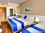 Carine Hotel Delfin