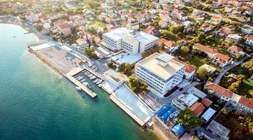 Carine Hotel Delfin