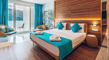 Carine Hotel Kumbor Superior