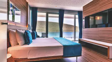 Carine Hotel Kumbor Superior
