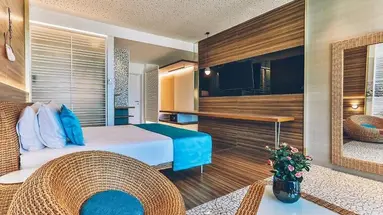 Carine Hotel Kumbor Superior