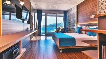 Carine Hotel Kumbor Superior