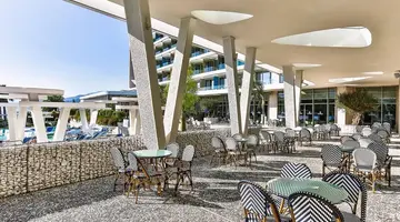 Carine Hotel Kumbor Superior