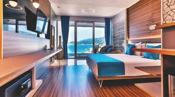 Carine Hotel Kumbor Superior