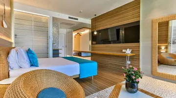 Carine Hotel Kumbor Superior