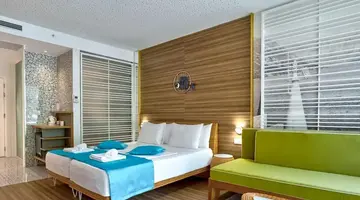 Carine Hotel Kumbor Superior
