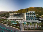 Carine Hotel Kumbor Superior