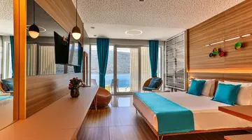 Carine Hotel Kumbor Superior