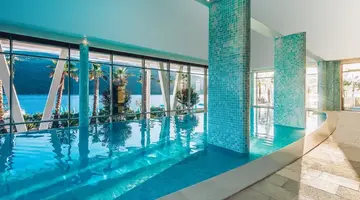 Carine Hotel Kumbor Superior