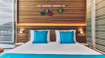 CARINE HOTEL KUMBOR