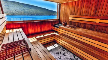 Carine Hotel Kumbor