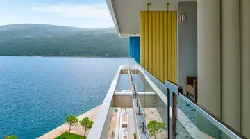 Carine Hotel Kumbor