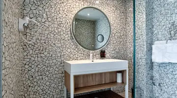 Carine Hotel Kumbor