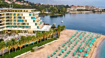 Carine Hotel Kumbor