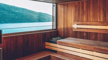 CARINE HOTEL KUMBOR